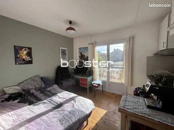 Studio 1 pièce 15 m² 
