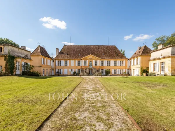 CHATEAU du XVIIIe -BERGERAC-JOHN TAYLOR EXCLUSIVITE 