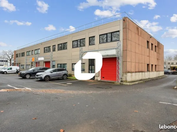 Local d'activité 279 m² 