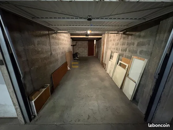 Parking/box 33 m² Annemasse 