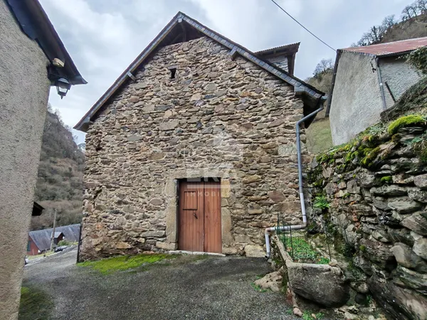 Grange en pierre de 126m² 