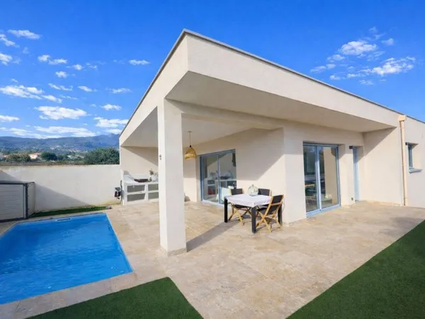 Maison de plain-pied 5 pièces 93 m²