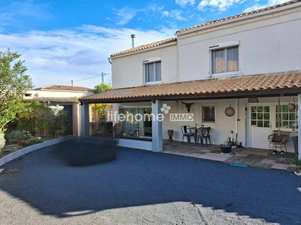 Maison 8 pièces 168 m² 