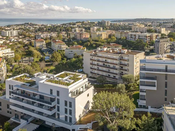 Parking - Garage Vente Antibes   29000€
