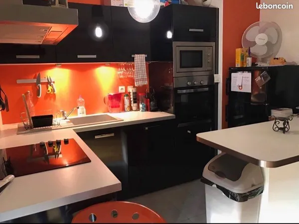 Vend T2 neuf lumineux avec balcon et garage Villeurbanne 