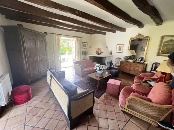 Maison 8 pièces 203 m² 