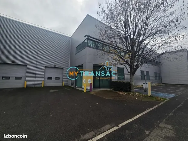Local bureaux 801 m² 