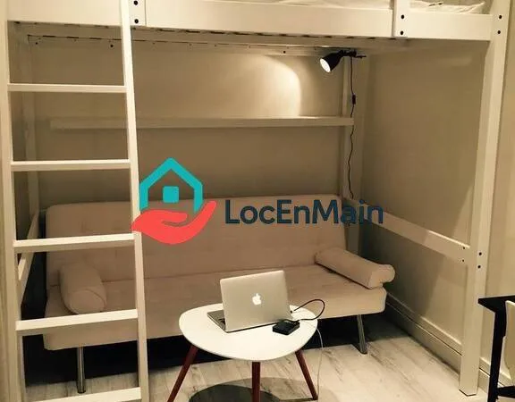 Studio 1 pièce 15 m² 
