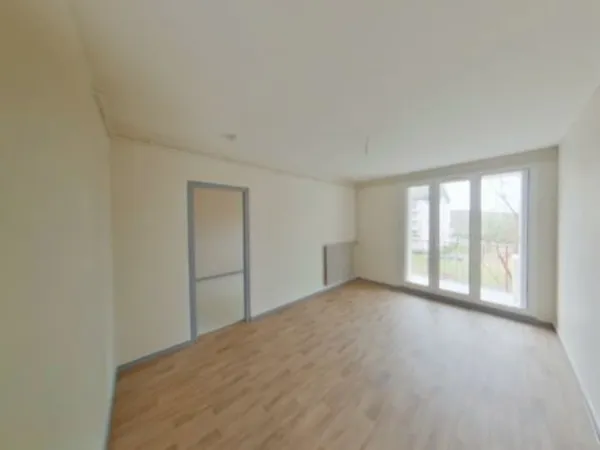 Votre agence France Loire vous propose cet APPARTEMENT à la location sur la commune de 
