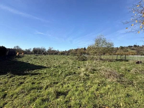 Terrain 1060 m² Saint-Clair-de-la-Tour 