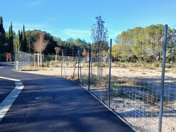 Terrain 400 m² 
