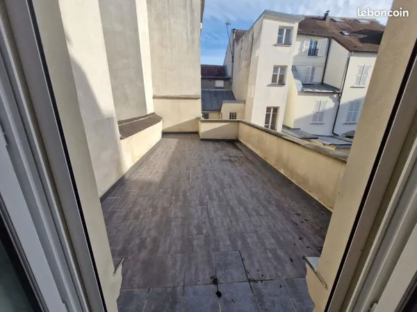 Location F2 