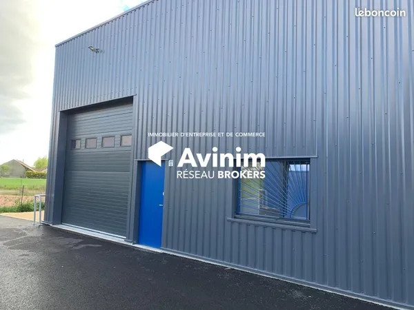 Bureaux 210 m² Thoiry 