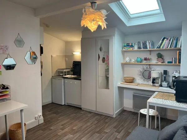 Studio 1 pièce 16 m² 