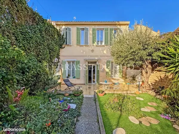 Maison 5 pièces 131 m² 