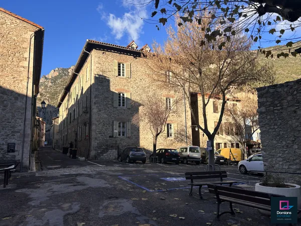 A VENDRE - VILLEFRANCHE-DE-CONFLENT - BIEN DE CARRACTERE 