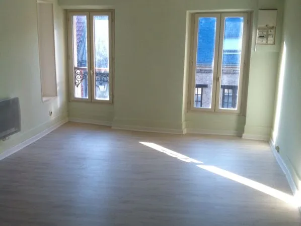 Loue duplex f2, 45 m2, centre de pacy 