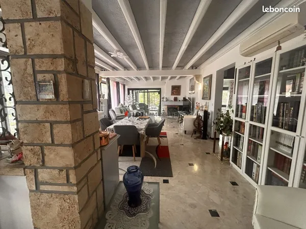 Maison 5 pièces 200 m² 
