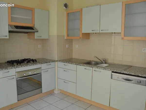 Appartement-villa T3 duplex, centre de Perros-Guirec au calme 