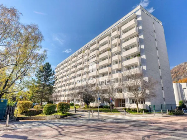 Bureaux 104 m² 