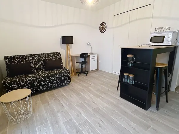 Studio 1 pièce 22 m² 