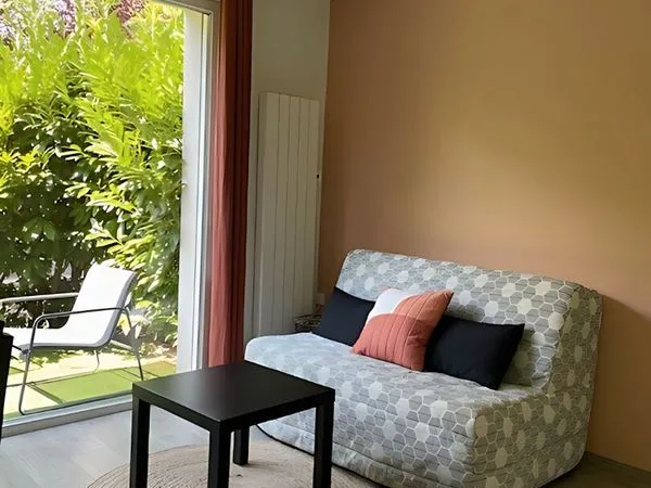 Studio 1 pièce 27 m² 