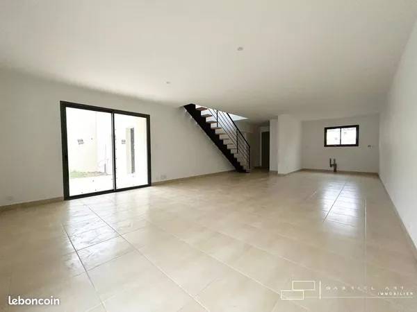Maison 5 pièces 120 m² 
