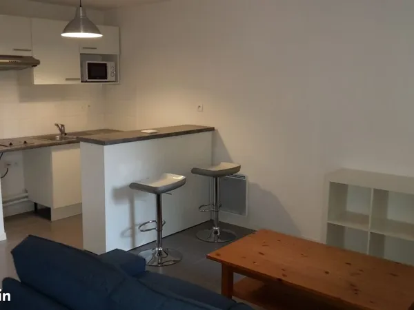 T2 meublé 44m² RAMONVILLE balcon et garage 
