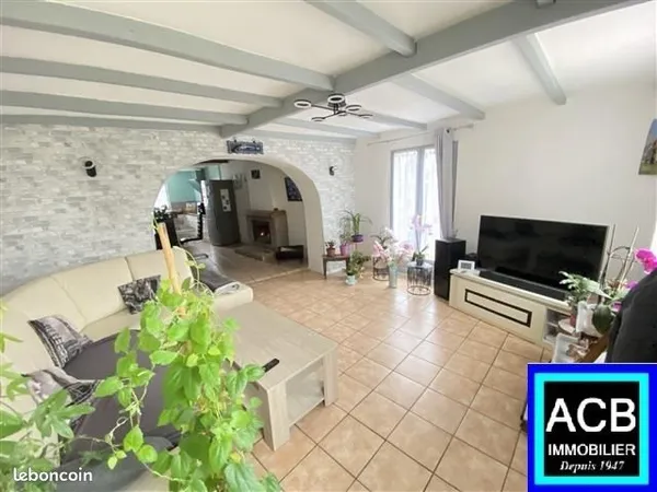 Maison 5 pièces 93 m² 