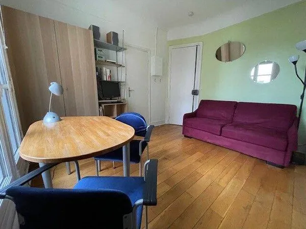 Studio 1 pièce 17 m² 