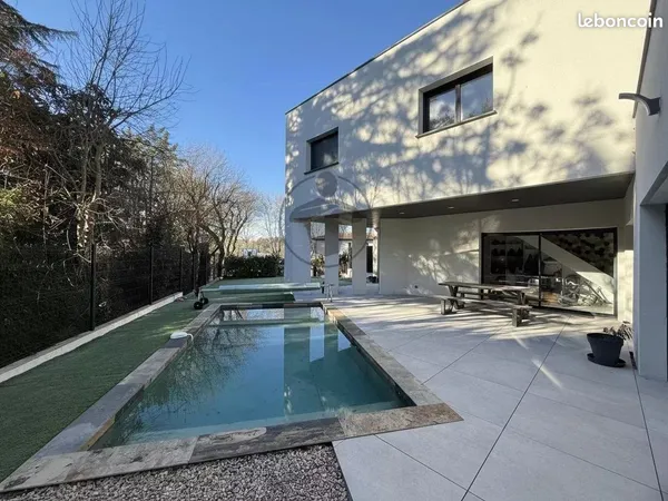 Villa 6 pièces 138 m² 