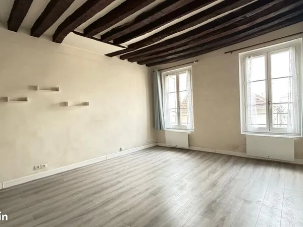 Studio 1 pièce 31 m² 