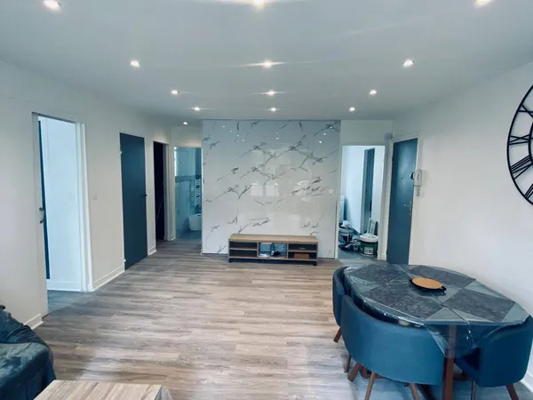 Appartement 4 pièces 60 m² 