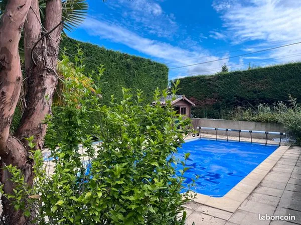 Terrain 800 m² 
