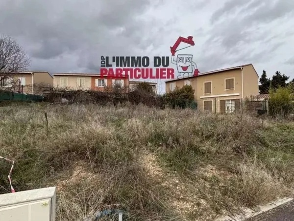 Terrain 272 m² 
