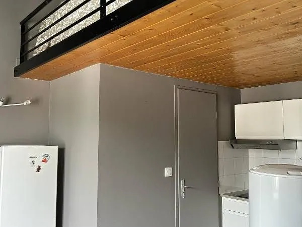 Studio 1 pièce 22 m² 