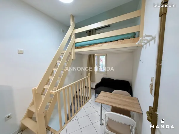 Studio 1 pièce 13 m² 