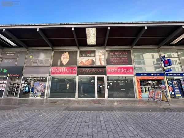 Local commercial 186 m² 
