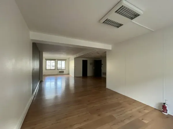 BUREAUX A VENDRE OU A LOUER 