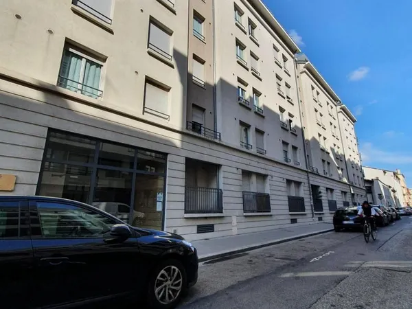 Garage/box 15 m² Villeurbanne 