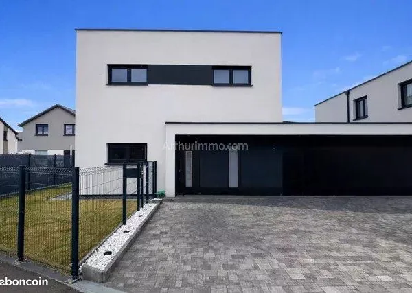 Maison 7 pièces 136 m² 