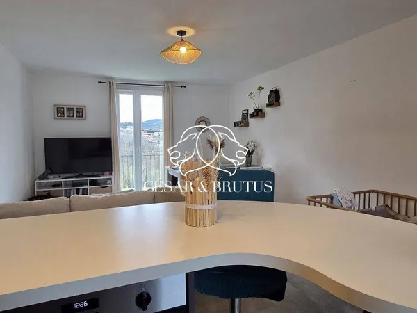 Appartement 3 pièces 55 m² 