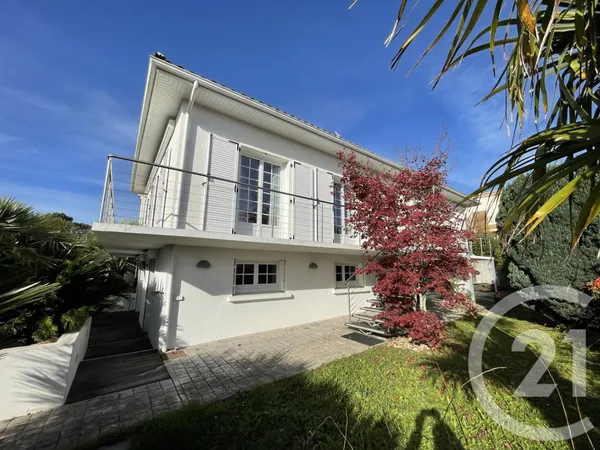 Maison 7 pièces 188 m² 