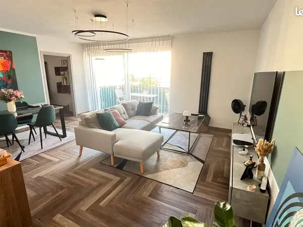 ARCEAUX - Appartement T3/T4 82m2 + balcons 