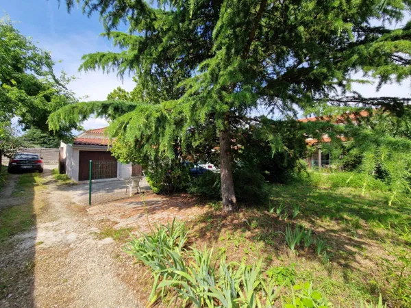 Terrain constructible 342 m² 