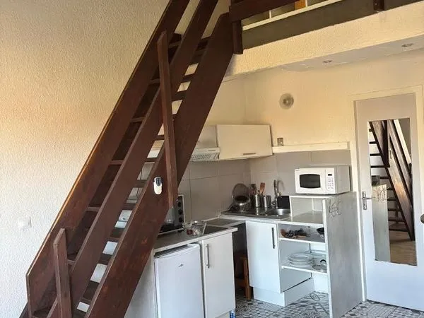 Studio 1 pièce 32 m² 