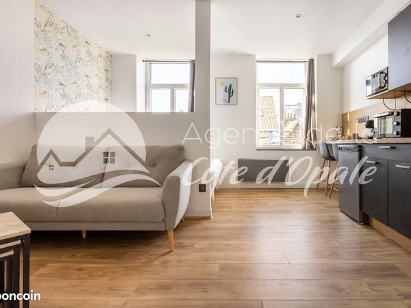 Studio 1 pièce 20 m² 