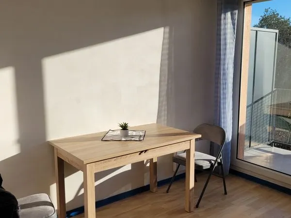 Loue studio meublé 