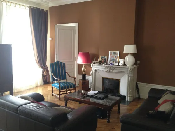Appartement 6 pièces 219 m² 
