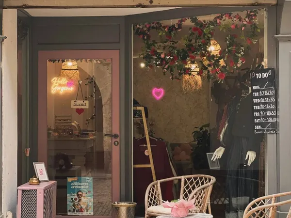 Local commercial 